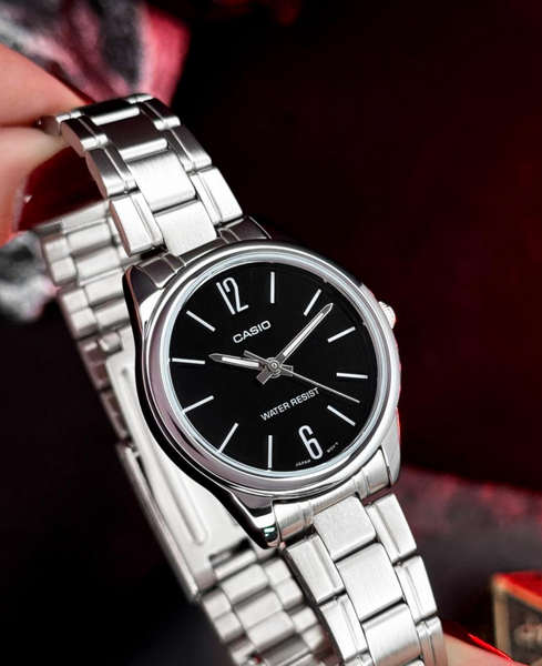 Жіночий годинник Casio LTP-V005D-1B 00041946 фото