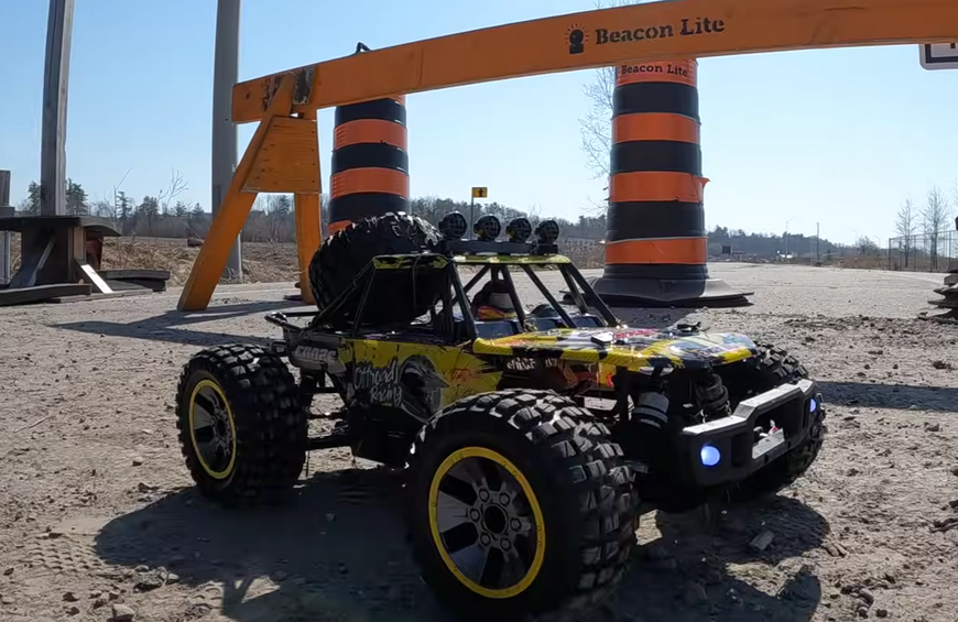 Радиоуправляемая машинка ENOZE 9203E 1:10 4WD, внедорожник на пульте RC до 45 км/ч для бездорожья, мощный двигатель 7554434343 фото