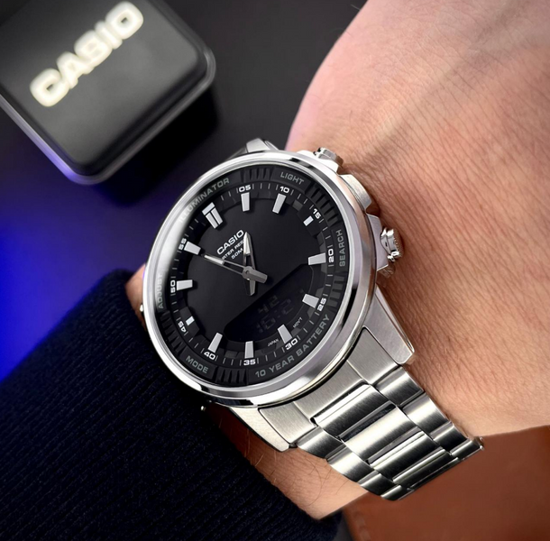 Стильний чоловічий годинник Casio AMW-880D-1A. Із електронно-стрілковим циферблатом, сріблястим браслетом, кварцовим механізмом та LED підсвіткою. AMW0221 фото